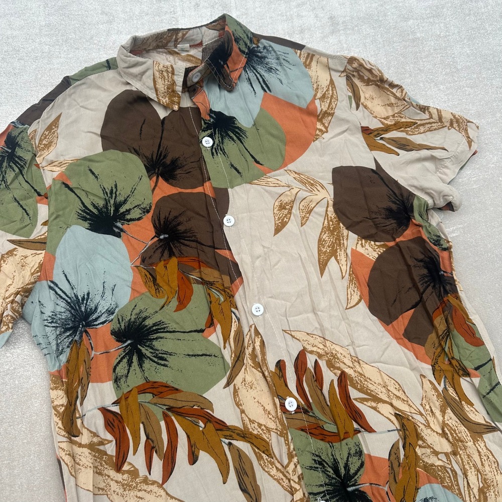 Women's Medium Tropical Floral Button Down Shirt Vacation Hawaiian Blouse